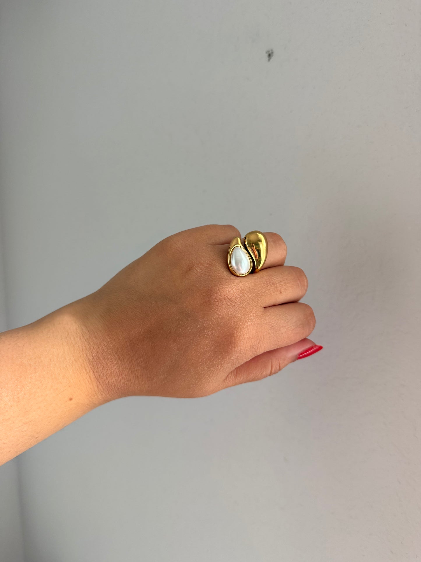The Elliot Ring