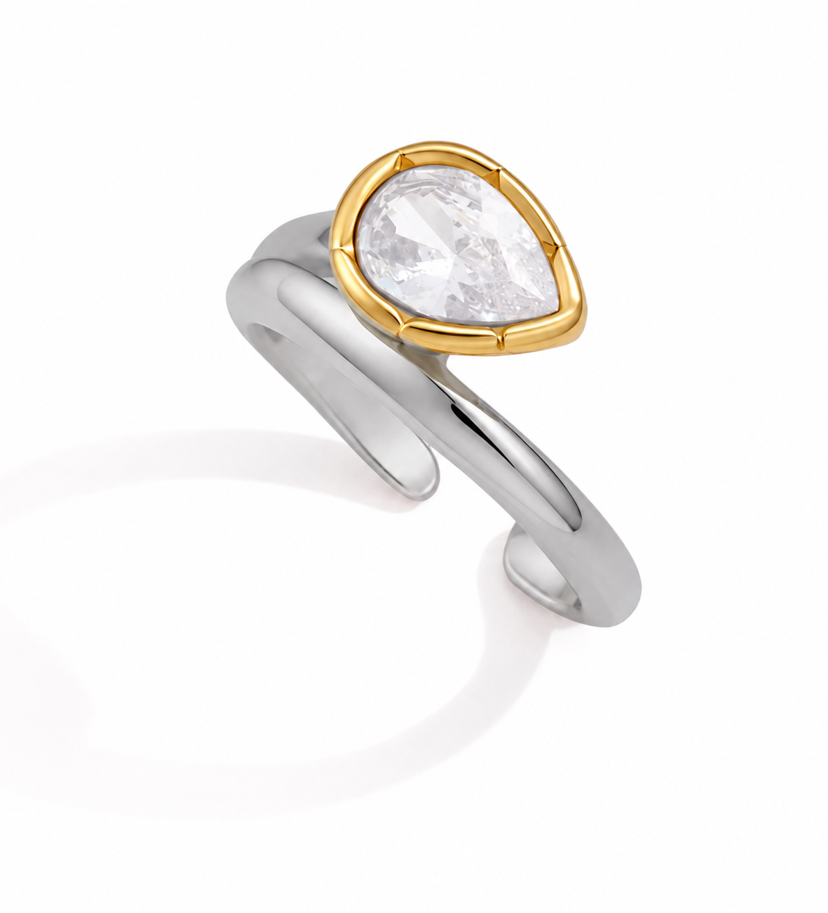 The Gia Ring