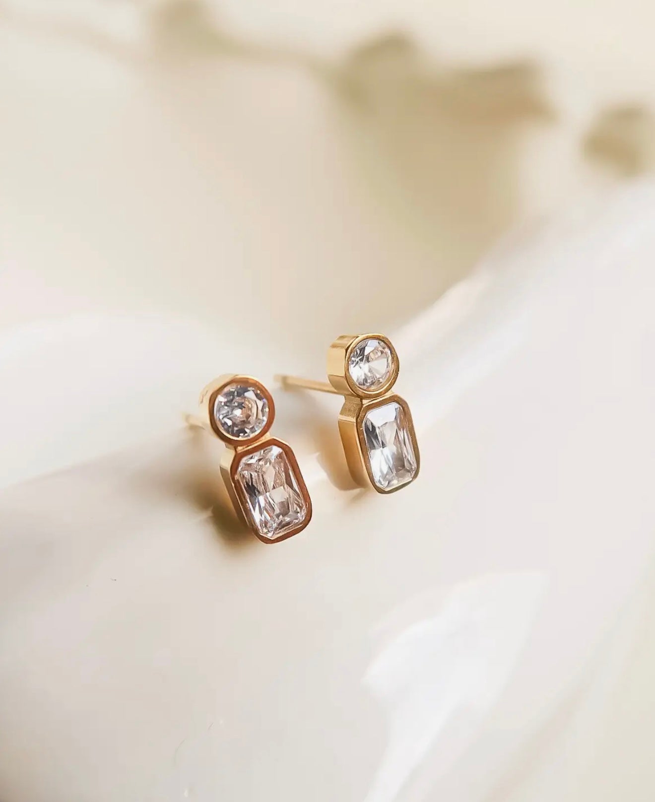 Oak- Mini Studs