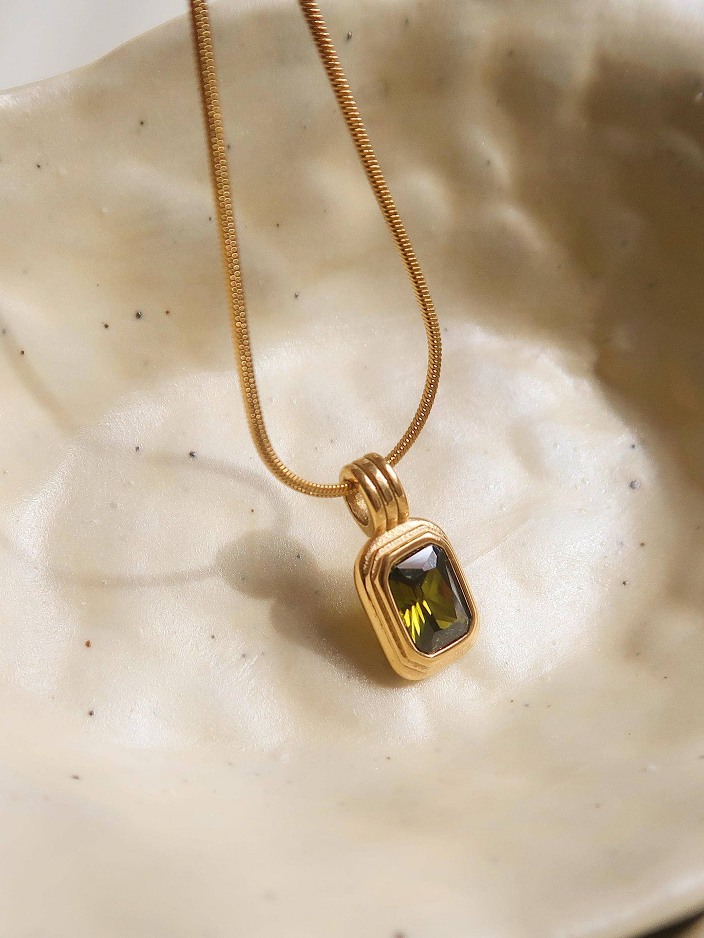 The Olive Necklace