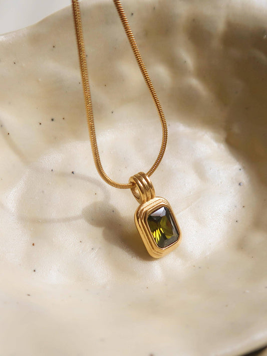 The Olive Necklace