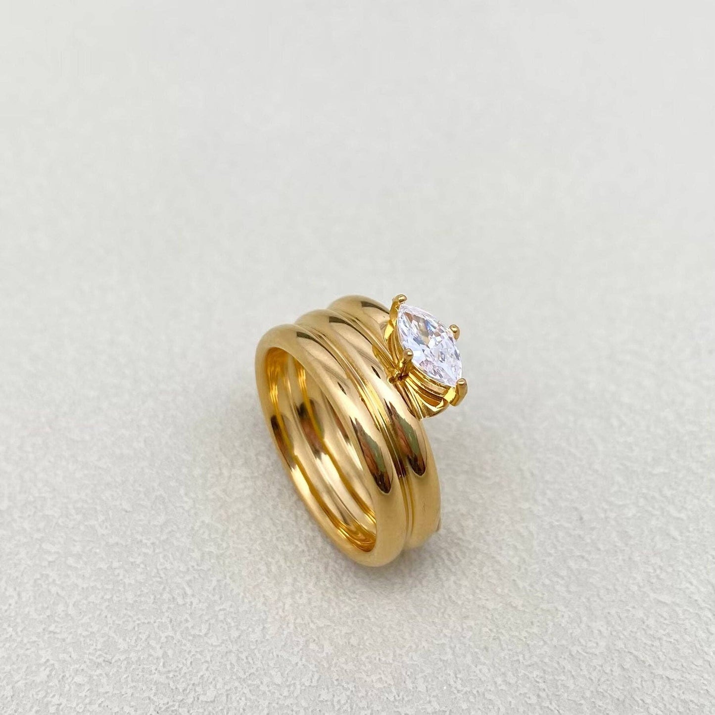 The Tia Ring