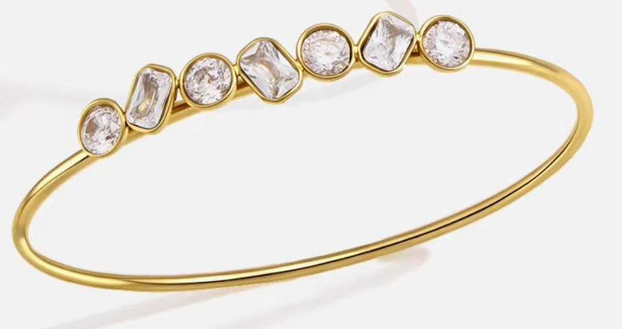 The Savvy Bangle