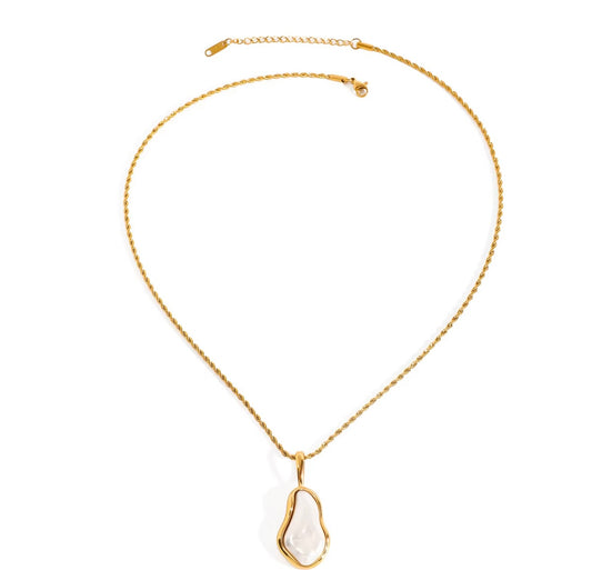Large Pearl Pendant Necklace