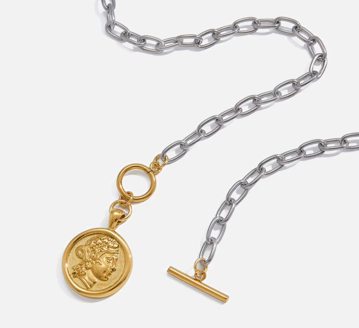 The Roman Necklace