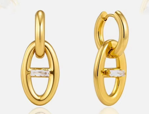 The True Earring