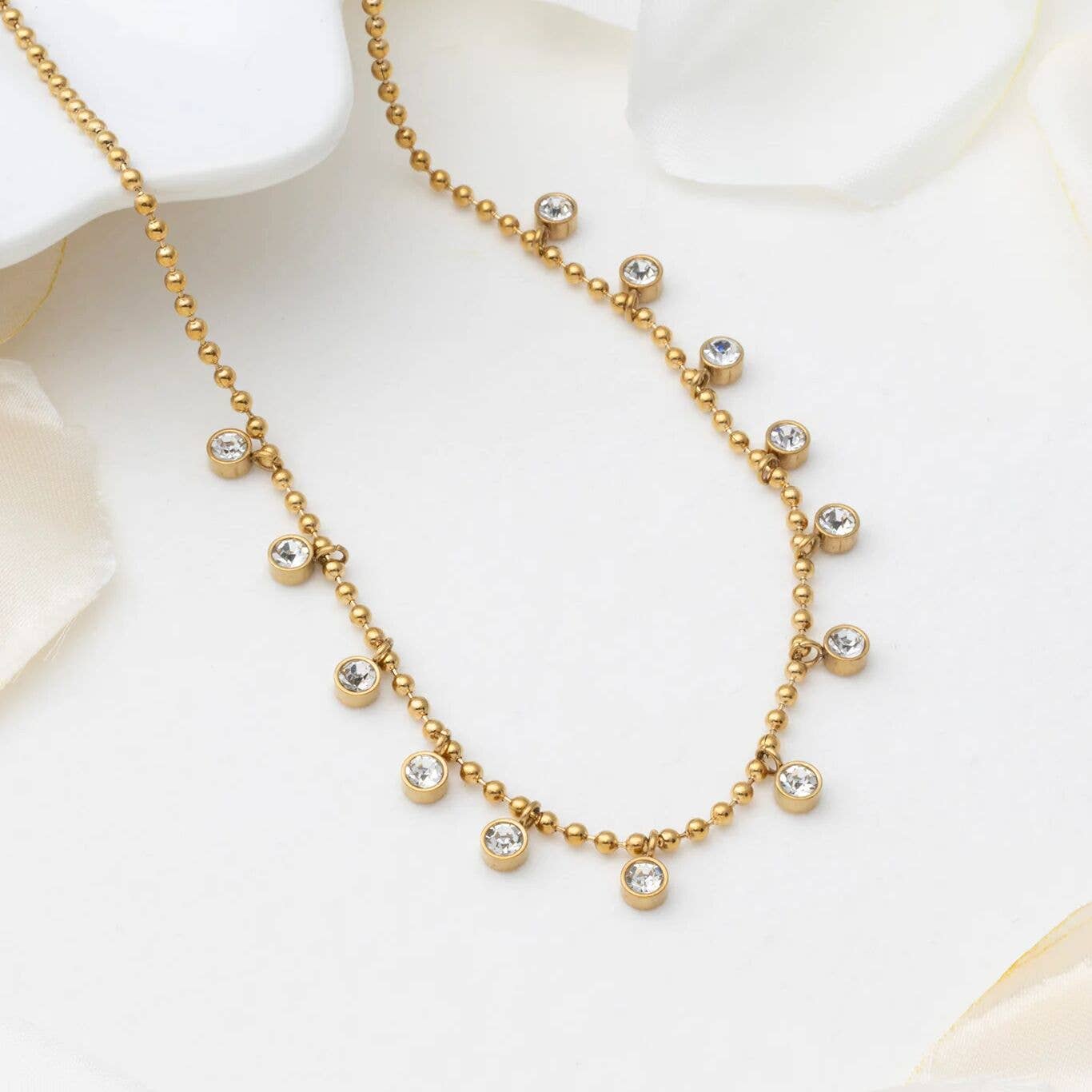 The Poppy Necklace